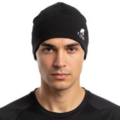 Czapka do biegania z merynosów. Czarne czapki męskie FJORK MERINO, na zimę, bez wzorów, z wełny, sportowe. Za 279.00 zł.