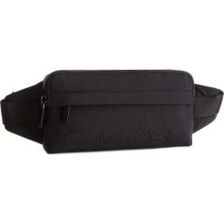 Saszetka nerka CALVIN KLEIN - Strapped Waistbag K50K503779 001. Saszetki męskie marki QUECHUA. Za 299.00 zł.