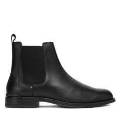 Sztyblety Tommy Hilfiger. Czarne sztyblety męskie Tommy Hilfiger, bez obcasa, bez zapięcia. Za 599.99 zł.