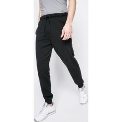 Calvin Klein Underwear - Spodnie. Szare spodnie dresowe męskie marki Calvin Klein Underwear, z bawełny. W wyprzedaży za 219.90 zł.