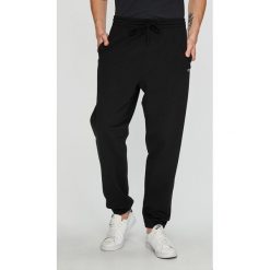 Vans - Spodnie. Spodnie na co dzień męskie marki Vans. W wyprzedaży za 159.90 zł.