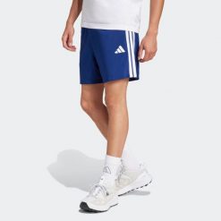 Spodenki fitness męskie ADIDAS. Szorty sportowe męskie ADIDAS, bez wzorów, z materiału, sportowe. Za 119.99 zł.