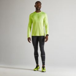 Koszulka do biegania z długim rękawem męska Kiprun Run 500. Zielone bielizna termoaktywna męska KIPRUN, m, bez wzorów, z materiału, bez ramiączek, do biegania. Za 99.99 zł.