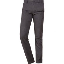 BOSS CASUAL Chinosy light pastel grey. Eleganckie spodnie męskie marki BOSS CASUAL. Za 539.00 zł.