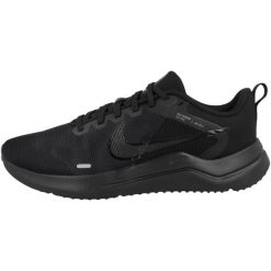Buty do chodzenia męskie Nike Downshifter 12. Czarne buty do biegania męskie Nike, bez wzorów, z materiału, bez zapięcia, trekkingowe, nike downshifter. Za 402.00 zł.