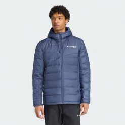 Kurtka z kapturem Terrex Multi Light Down CLIMAWARM. Niebieskie kurtki męskie ADIDAS, bez wzorów, z puchu, sportowe, bez ramiączek, z kapturem. Za 649.00 zł.