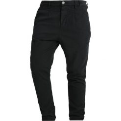 Gabba FIRENZE KAY PANT Spodnie materiałowe mid grey. Szare spodnie na co dzień męskie Gabba, z bawełny. Za 459.00 zł.
