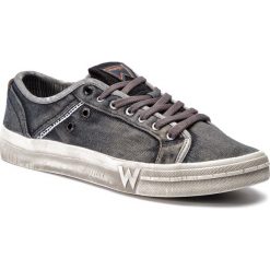 Tenisówki WRANGLER - Sniper Washed WM91131A Grey 055. Szare trampki męskie marki Wrangler, z gumy. Za 239.00 zł.