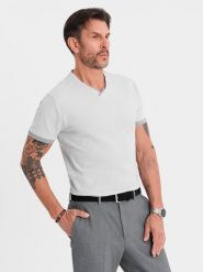 T-shirt męski z kontrastowymi wstawkami i dekoltem w serek – jasnoszary V4 OM-TSCT-0198 - XXL. Szare t-shirty męskie Ombre Clothing, l, bez wzorów, z dzianiny, bez kołnierzyka, bez ramiączek. Za 77.99 zł.