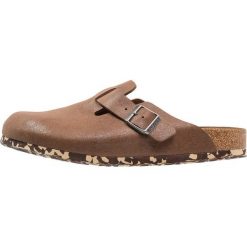 Birkenstock BOSTON Klapki sandwashed brown. Brązowe klapki i japonki męskie Birkenstock, z materiału. Za 449.00 zł.