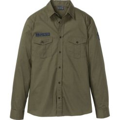 Koszula z długim rękawem i nadrukiem na plecach Slim Fit bonprix ciemnooliwkowy. Zielone koszule męskie bonprix, m, bez wzorów, bez kołnierzyka, bez ramiączek. Za 54.99 zł.