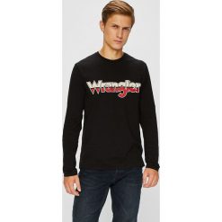 Wrangler - Longsleeve. Czarne koszulki męskie z długim rękawem Wrangler, z nadrukiem, z bawełny, z okrągłym kołnierzem, z długim rękawem. Za 99.90 zł.