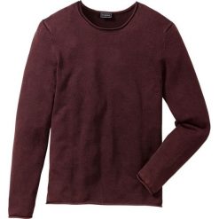 Sweter w delikatne paski, z efektem wytarcia Slim Fit bonprix czerwony. Swetry męskie marki bonprix. Za 59.99 zł.