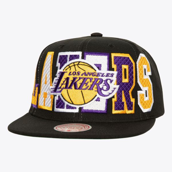 Czapka snapback Los Angeles Lakers NBA. Czarne czapki męskie Mitchell & Ness, bez wzorów. Za 226.50 zł.