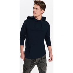 BLUZA MĘSKA NIEROZPINANA TYPU KANGURKA Z TAŚMAMI. Bluzy nierozpinane męskie marki TOP SECRET. W wyprzedaży za 39.99 zł.
