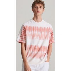 Bluza z krótkim rękawem tie-dye - Różowy. Bluzy nierozpinane męskie marki Reserved. Za 99.99 zł.