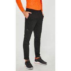 Adidas Performance - Spodnie. Długie spodnie sportowe męskie marki adidas Performance. W wyprzedaży za 199.90 zł.