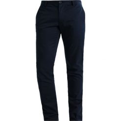 Armani Exchange Spodnie materiałowe navy. Eleganckie spodnie męskie marki Armani Exchange. Za 379.00 zł.