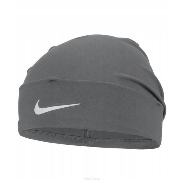 Czapka sportowa Nike Peak Cuffed Unisex szara. Szare czapki męskie Nike, na zimę, bez wzorów, sportowe. Za 159.99 zł.
