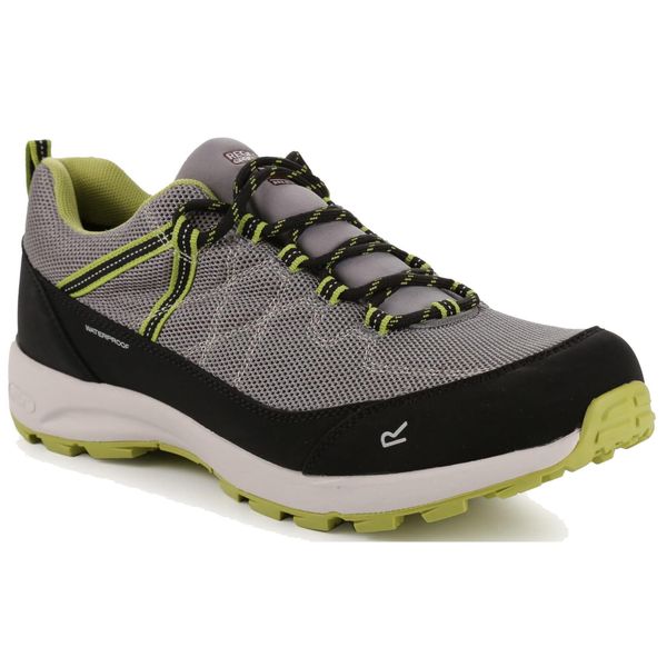 Buty trekkingowe dla mężczyzn SAMARIS LITE LOW. Szare buty trekkingowe męskie Regatta, bez wzorów, bez zapięcia. Za 259.99 zł.