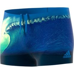 Kąpielówki w kolorze niebiesko-zielonym. Kąpielówki męskie marki adidas Swim. W wyprzedaży za 85.95 zł.