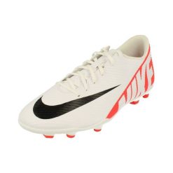 Korki Sportowe Męskie Nike Vapor 15 Club FG/MG. Białe buty do biegania męskie Nike, bez wzorów, bez zapięcia, do biegania. Za 228.80 zł.