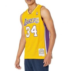 Koszulka do koszykówki męska Mitchell & Ness NBA Swingman Home Jersey Lakers 99. Brązowe t-shirty sportowe męskie Mitchell & Ness, l, bez wzorów, z jersey, sportowe, bez ramiączek. W wyprzedaży za 402.00 zł.