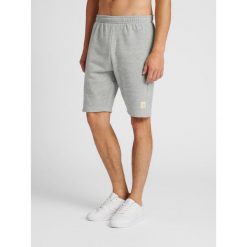 Krótki Hummel sweat. Szare szorty sportowe męskie HUMMEL, bez wzorów, sportowe. Za 141.00 zł.
