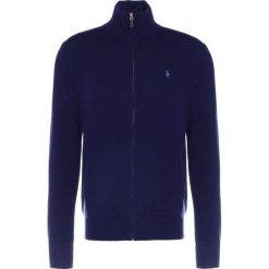 Polo Ralph Lauren LORYELLE Kardigan hunter navy. Kardigany męskie marki Polo Ralph Lauren. W wyprzedaży za 503.40 zł.