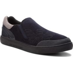 Tenisówki EMPORIO ARMANI - X4X243 XL461 A111 D Navy/Navy/D Navy. Trampki męskie marki Emporio Armani. W wyprzedaży za 489.00 zł.