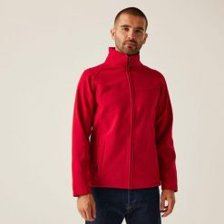 Softshell roboczy męski Uproar. Czerwone kurtki softshell męskie Regatta, m, bez wzorów, z materiału, bez kaptura, trekkingowe. W wyprzedaży za 119.99 zł.