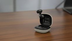 Słuchawki Bluetooth TWS BMW Leather Metal Logo ENC taupe. Słuchawki bluetooth BMW. Za 142.38 zł.