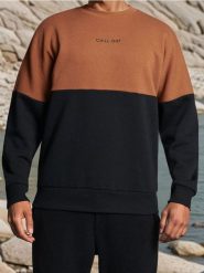 Bluza crewneck z bawełną - czarny. Czarne bluzy nierozpinane męskie Sinsay, l, bez wzorów, z bawełny, bez ramiączek, bez kaptura. Za 49.99 zł.