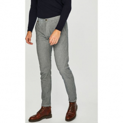 Pepe Jeans - Spodnie James. Spodnie na co dzień męskie Pepe Jeans. W wyprzedaży za 249.90 zł.