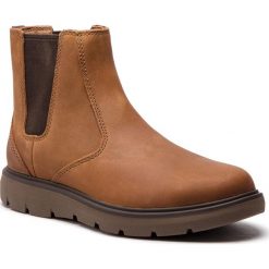 Sztyblety CLARKS - Un Map Up 26138624 Tan Nubuck. Brązowe sztyblety męskie Clarks, z materiału. W wyprzedaży za 439.00 zł.