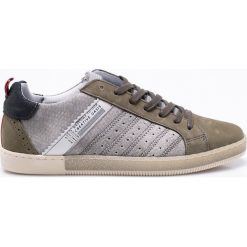 Bullboxer - Buty. Szare buty sportowe na co dzień męskie Bullboxer, z materiału, sportowe. W wyprzedaży za 159.90 zł.