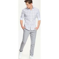 KOSZULA DŁUGI RĘKAW MĘSKA SLIM FIT. Koszule męskie TOP SECRET. W wyprzedaży za 59.99 zł.