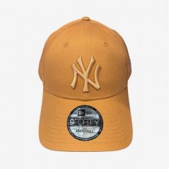 Czapka baseballówka z daszkiem New Era New York Yankees. Czapki męskie New Era, bez wzorów, z bawełny, sportowe. Za 119.99 zł.
