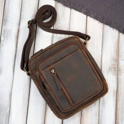 Listonoszka męska saszetka skórzana brązowa vintage Paolo Peruzzi IM-01-HBR. Brązowe saszetki męskie bez wzorów, ze skóry. Za 169.00 zł.