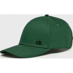Calvin Klein - Czapka. Czapki męskie marki Guess Jeans. W wyprzedaży za 89.90 zł.