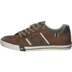 Mustang Męskie trampki 4072308-307 Koniak (rozmiar 42). Trampki męskie Mustang, bez wzorów, bez zapięcia. W wyprzedaży za 177.00 zł.