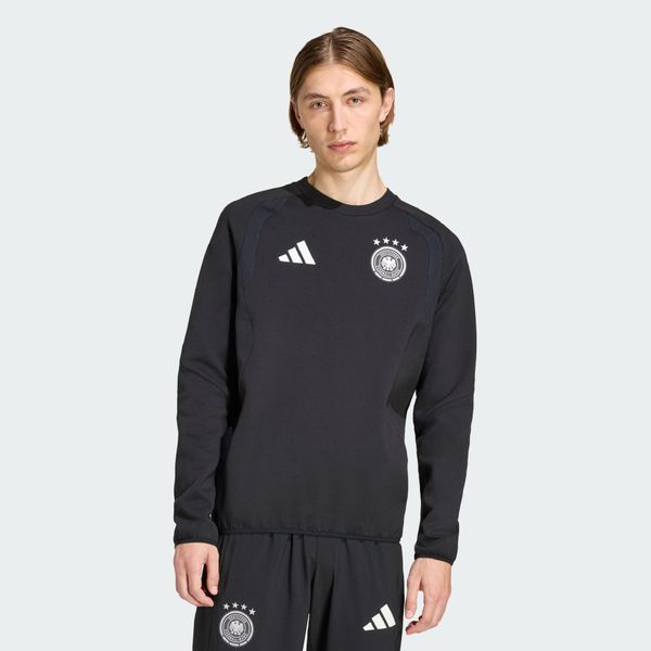 Bluza Germany Tiro Travel Crew Sweatshirt. Czarne bluzy nierozpinane męskie ADIDAS, m, bez wzorów, bez ramiączek, bez kaptura. Za 259.00 zł.