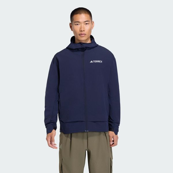 Kurtka Terrex Multi Softshell. Niebieskie kurtki męskie ADIDAS, bez wzorów, z materiału, bez ramiączek, bez kaptura. Za 495.90 zł.