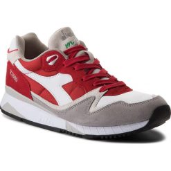 Sneakersy DIADORA - V7000 Nyl II 501.170939 01 C6649 Pompeian Red/Paloma. Czerwone buty sportowe na co dzień męskie Diadora, z materiału, eleganckie. W wyprzedaży za 229.00 zł.