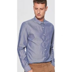 Gładka koszula slim fit - Turkusowy. Koszule męskie marki Cropp. Za 69.99 zł.