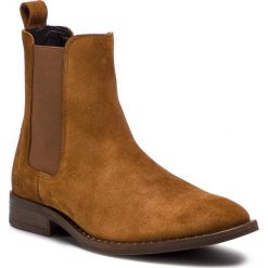Sztyblety GUESS - FM5BLU SUE10 COGNAC. Sztyblety męskie marki Guess. Za 689.00 zł.