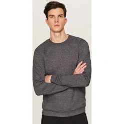 Koszulka z długim rękawem - Szary. Szare koszulki męskie z długim rękawem Reserved, z długim rękawem. W wyprzedaży za 14.99 zł.