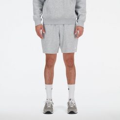 Spodenki męskie New Balance MS41520AG – szare. Szare szorty sportowe męskie New Balance, bez wzorów, z bawełny, klasyczne. Za 199.99 zł.