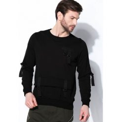 Czarna Bluza Secret Passage. Czarne bluzy nierozpinane męskie marki Born2be. Za 49.99 zł.