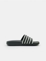 Klapki w paski - khaki. Brązowe klapki i japonki męskie Sinsay, bez wzorów. Za 29.99 zł.